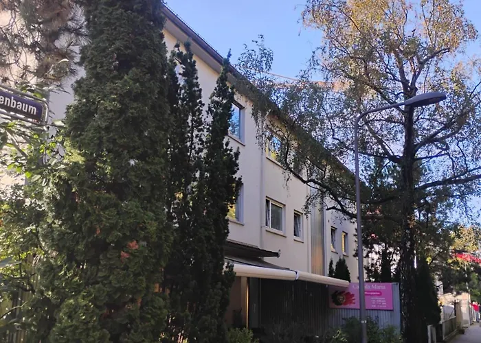 For 2 Persons, 9 Min Trade Fair, Free Parking, Supermarket, Cafe Nearby *